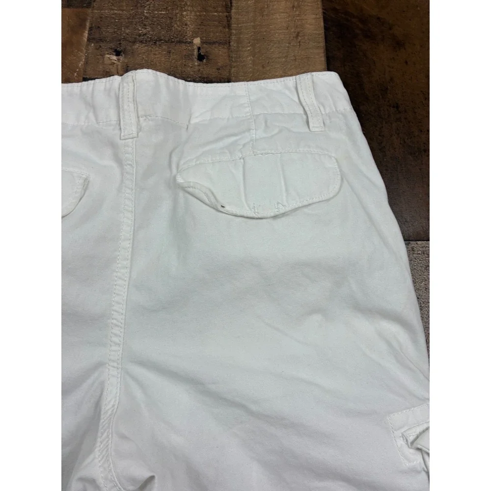 N/A classic white